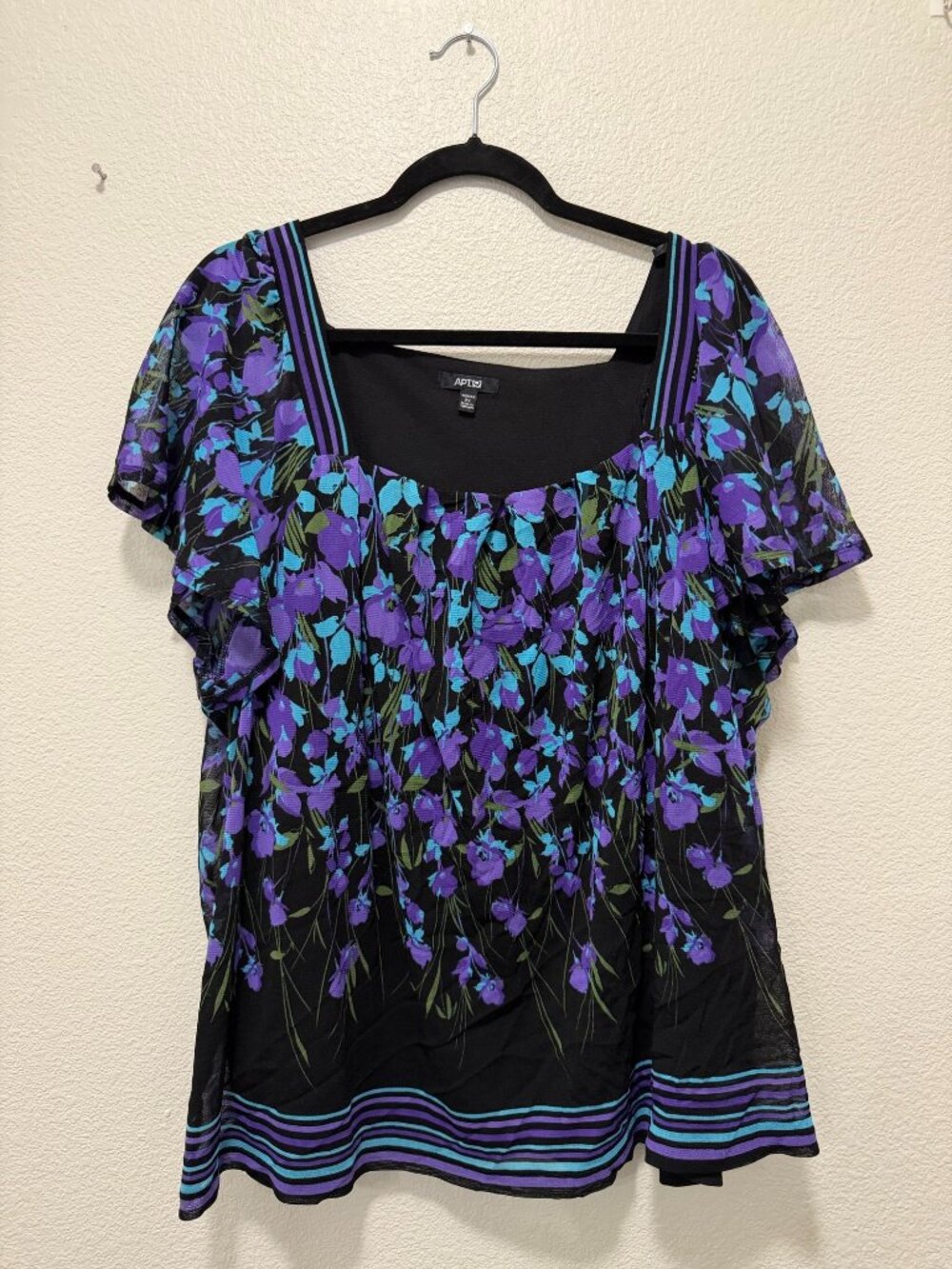 Apt nine black purple blue floral blouse, short flutter sleeves, lined, size 2X